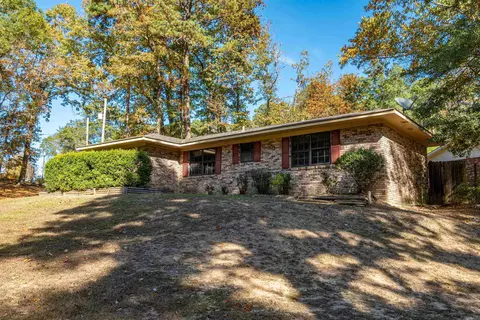 2050 Elaine Cir, Arkadelphia, AR 71923