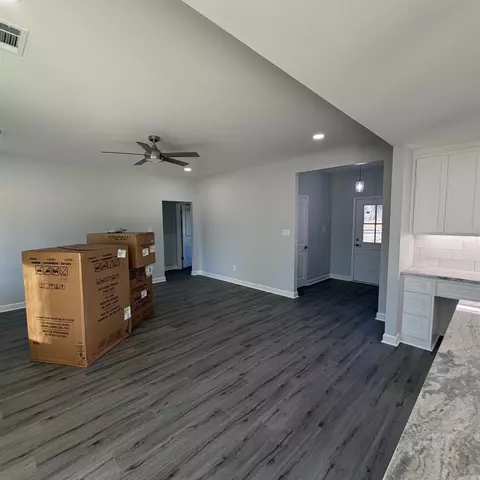 1041 Duke Dr, Bauxite, AR 72011 photo 8