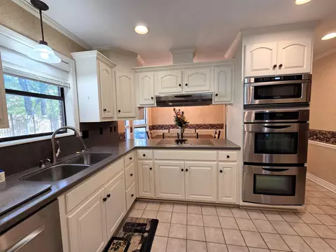 Kitchen - 12 Elmwood Cir, Pine Bluff, AR 71603 photo 5 of 5