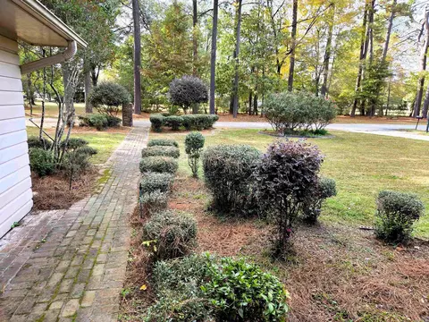 Exterior - 12 Elmwood Cir, Pine Bluff, AR 71603 photo 6 of 11
