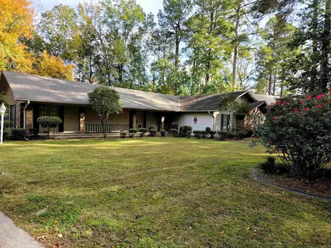 Exterior - 12 Elmwood Cir, Pine Bluff, AR 71603 photo 3 of 11