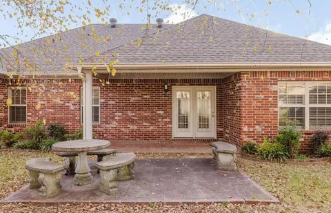 Exterior - 4012 Mockingbird Cv, Benton, AR 72015 photo 5 of 9