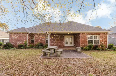 Exterior - 4012 Mockingbird Cv, Benton, AR 72015 photo 6 of 9