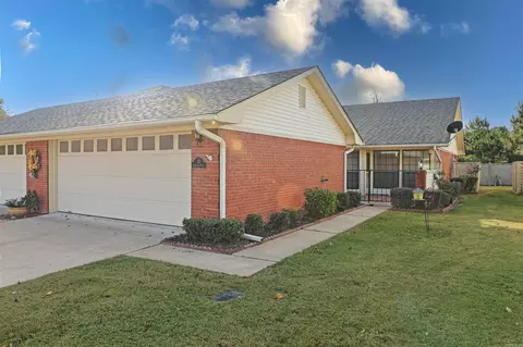 30 Summerset Pl, Pine Bluff, AR 71603 photo 2