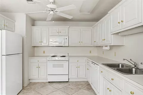 30 Summerset Pl, Pine Bluff, AR 71603 photo 9