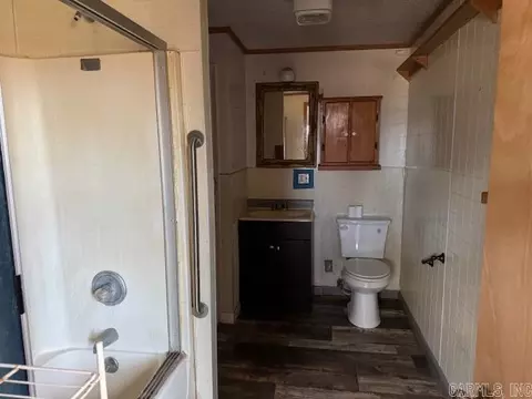 Bath - 2260 Bigger Reyno Rd, Biggers, AR 72413 photo 1 of 1
