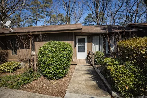 4 Fresca Ln, Hot Springs Village, AR 71909