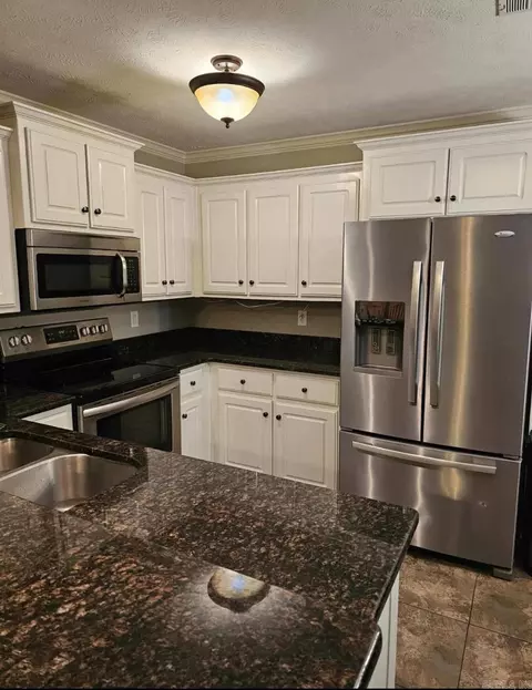 Kitchen - 709 Mango Loop, Austin, AR 72007 photo 2 of 2