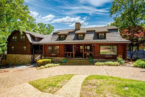 3614 Doral Dr, Little Rock, AR 72212