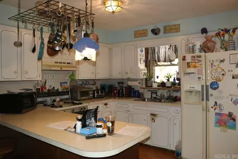 511 S Ash St, Harrison, AR 72601 photo 3