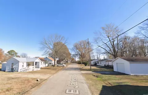 808 E Jackson St, Piggott, AR 72454 photo 3