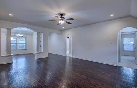 Living - 83 Earnhardt Cir, Cabot, AR 72023 photo 4 of 4