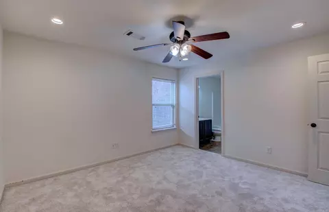 Bedroom - 83 Earnhardt Cir, Cabot, AR 72023 photo 10 of 15