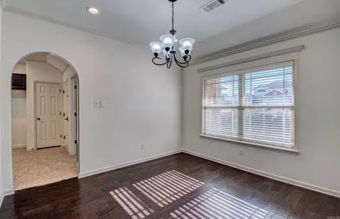 Entry Way - 83 Earnhardt Cir, Cabot, AR 72023 photo 3 of 8
