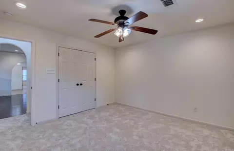 Bedroom - 83 Earnhardt Cir, Cabot, AR 72023 photo 12 of 15
