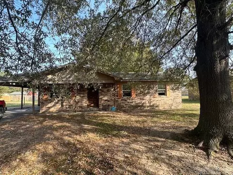 1215 Fairview St, Lonoke, AR 72086 photo 1