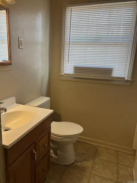 5 Phyllis St, Pine Bluff, AR 71602 photo 8