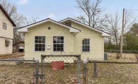 1406 Vine St, North Little Rock, AR 72114