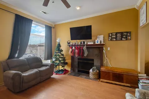 Living - 2804 Falcon Ct, Benton, AR 72015 photo 2 of 2