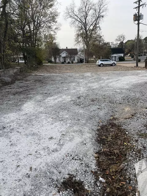 423 Bates St, Batesville, AR 72501