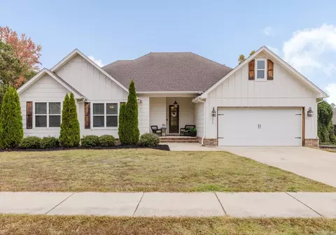 1002 Hunter Lee Dr, Bryant, AR 72022 photo 1