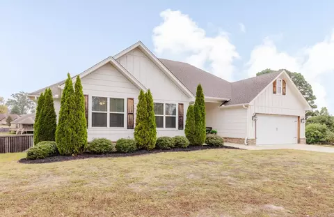 1002 Hunter Lee Dr, Bryant, AR 72022 photo 2