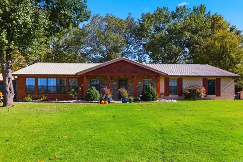 4725 Prince St, Conway, AR 72034