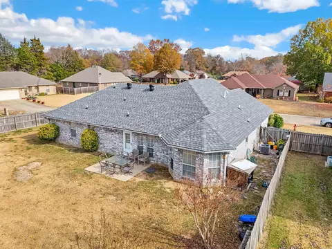 View/Area - 425 Cheyenne Ln, Conway, AR 72032 photo 2 of 3