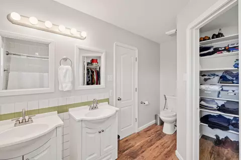 Bath - 425 Cheyenne Ln, Conway, AR 72032 photo 1 of 3