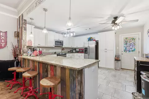 Kitchen - 417 S Shady, Benton, AR 72015 photo 1 of 4