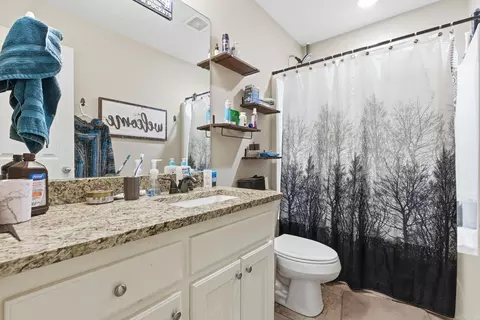 Bath - 417 S Shady, Benton, AR 72015 photo 1 of 2