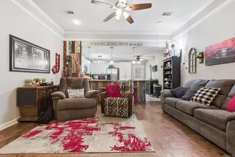 Living - 417 S Shady, Benton, AR 72015 photo 1 of 1