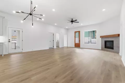 Living - 12 Pasley Park, Bryant, AR 72022 photo 5 of 7