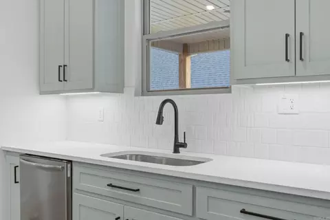 Kitchen - 12 Pasley Park, Bryant, AR 72022 photo 4 of 5