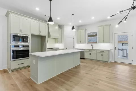 Kitchen - 12 Pasley Park, Bryant, AR 72022 photo 2 of 5