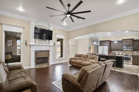 3213 Robbins Dr, Bryant, AR 72022 photo 4
