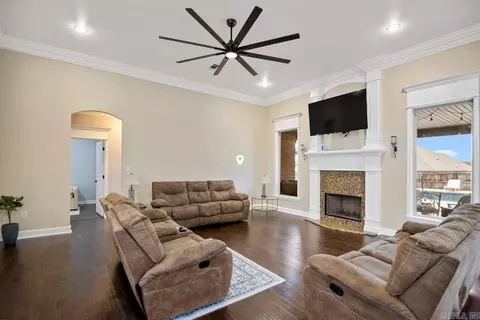 3213 Robbins Dr, Bryant, AR 72022 photo 2