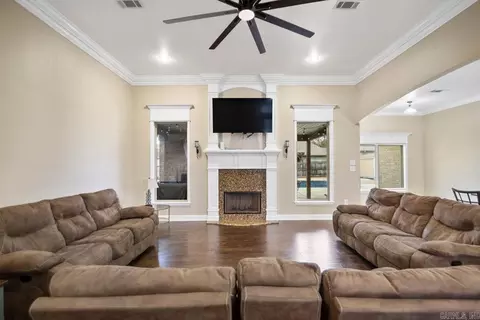 3213 Robbins Dr, Bryant, AR 72022 photo 3