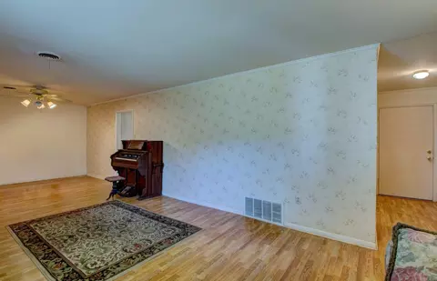 1307 Hillcrest, Conway, AR 72034 photo 8