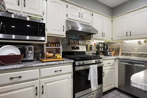 Kitchen - 45 Bluff Rd, Hardy, AR 72542 photo 4 of 4