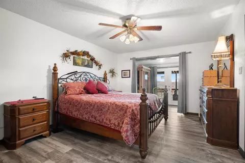 Bedroom - 45 Bluff Rd, Hardy, AR 72542 photo 1 of 3