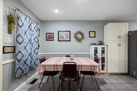 Dining - 45 Bluff Rd, Hardy, AR 72542 photo 1 of 1