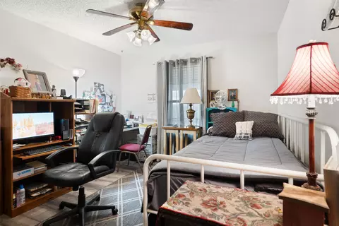 Bedroom - 45 Bluff Rd, Hardy, AR 72542 photo 3 of 3