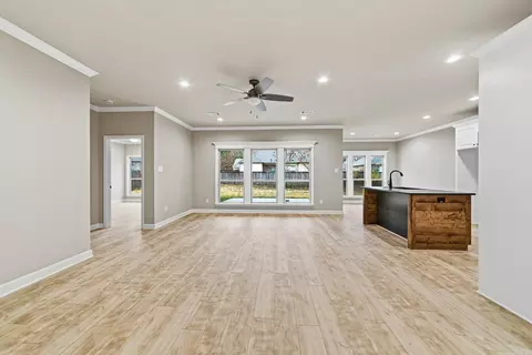 Living - 220 Heather Loop, Beebe, AR 72012 photo 1 of 5