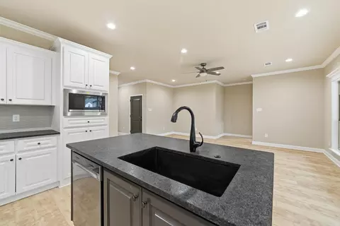 Kitchen - 220 Heather Loop, Beebe, AR 72012 photo 7 of 8