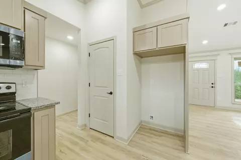 Entry Way - 720 Moon Rd, Ward, AR 72176 photo 5 of 6