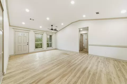 Living - 720 Moon Rd, Ward, AR 72176 photo 3 of 5