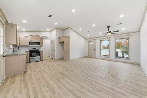Living - 720 Moon Rd, Ward, AR 72176 photo 1 of 5