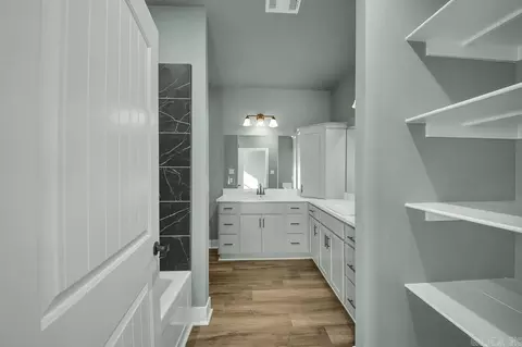 Entry Way - 411 N 4th St, Cabot, AR 72023 photo 3 of 4