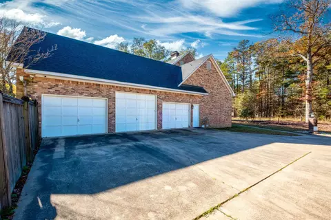 Exterior - 7401 Rosswood, Pine Bluff, AR 71603 photo 3 of 7